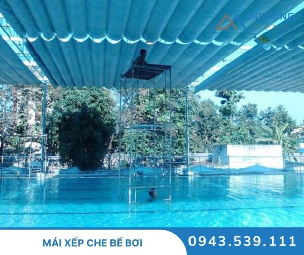 Mái xếp che bể bơi