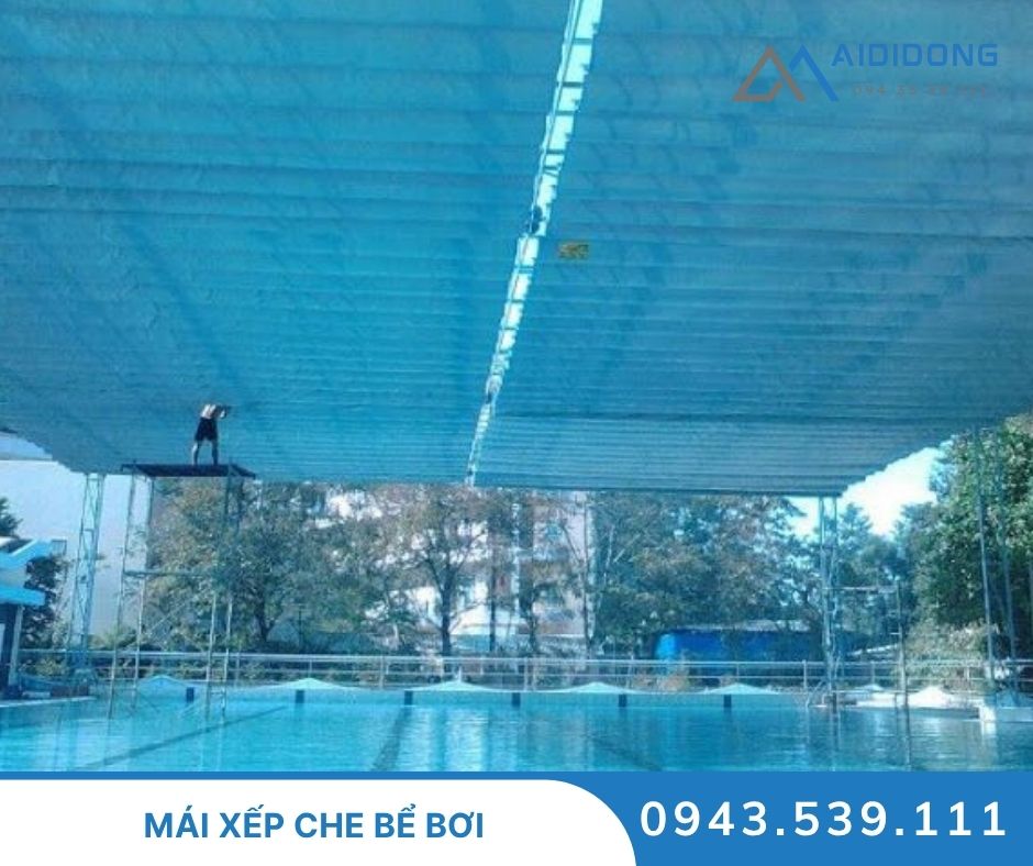 Mái xếp che bể bơi