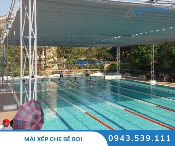 Mái xếp che bể bơi