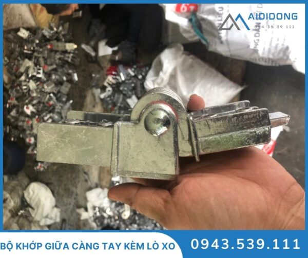 Bộ khớp giữa càng tay kèm lò xo (2)