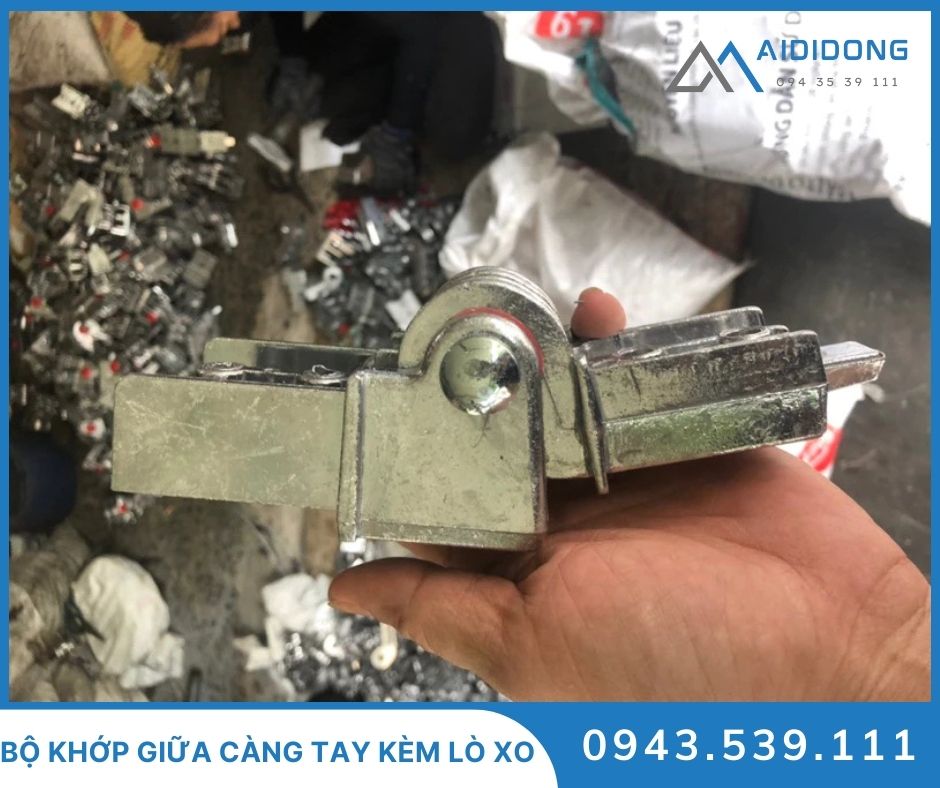 Bộ khớp giữa càng tay kèm lò xo (2)