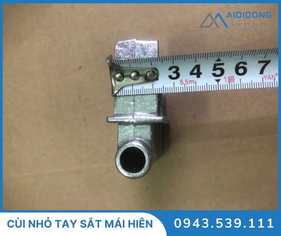 Cùi nhỏ tay sắt mái hiên (2)Cùi nhỏ tay sắt mái hiên (2)