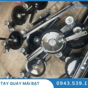 Tay quay mái bạt (2)